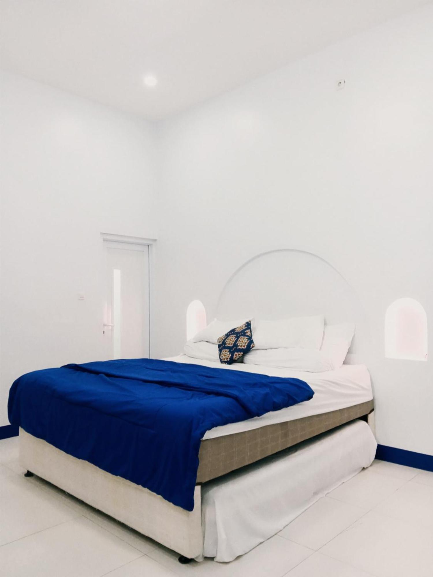 Villa Blue Door, Puncak Pondok Cipaseban Экстерьер фото